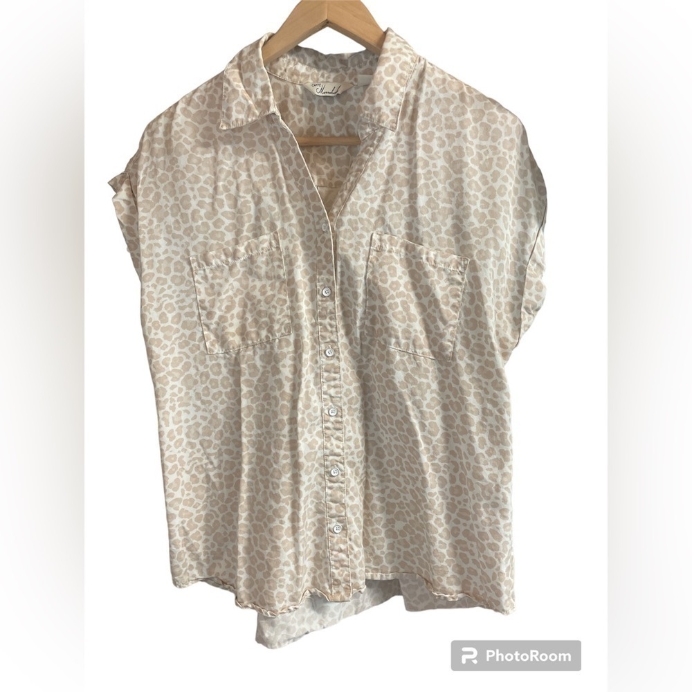 CAFFE Marrakesh leopard print button down blouse.